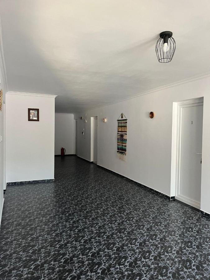 Отель Casa Dina Бэиле-Еркулане Экстерьер фото